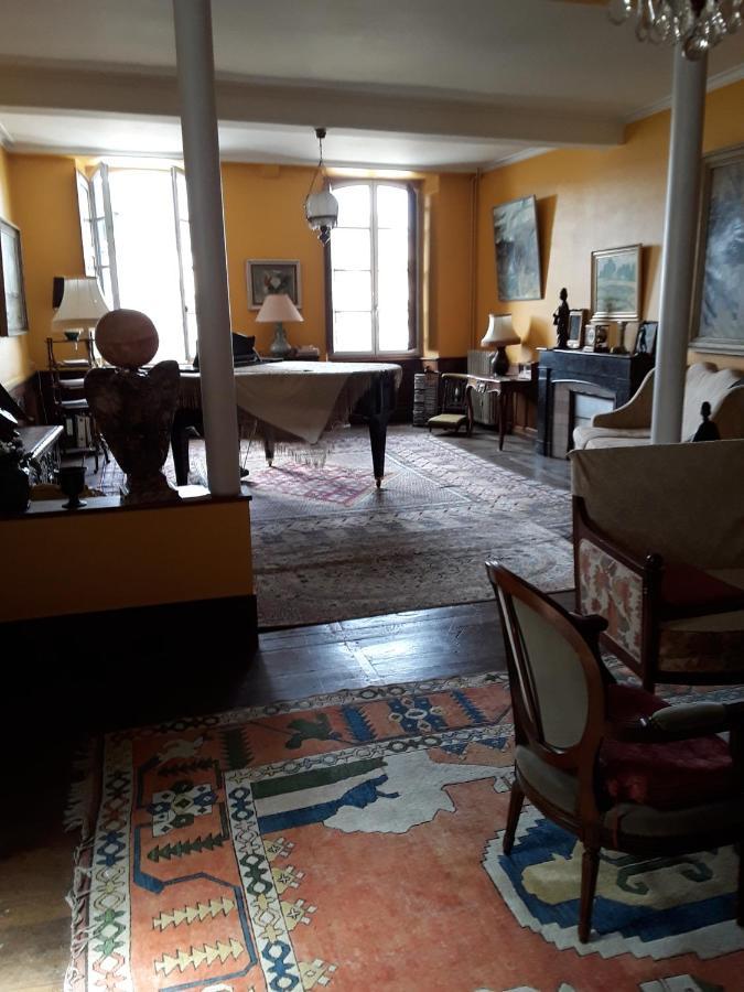 La Suite Du Peintre Oloron-Sainte-Marie Exterior photo