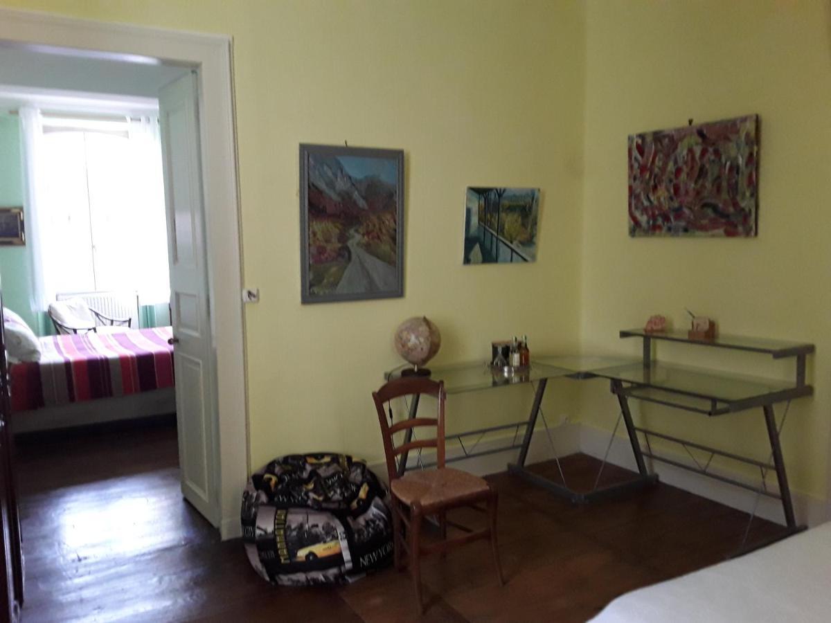La Suite Du Peintre Oloron-Sainte-Marie Exterior photo